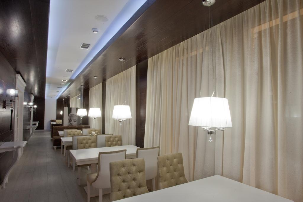 Orly Park-Hotel Kiev Exteriör bild